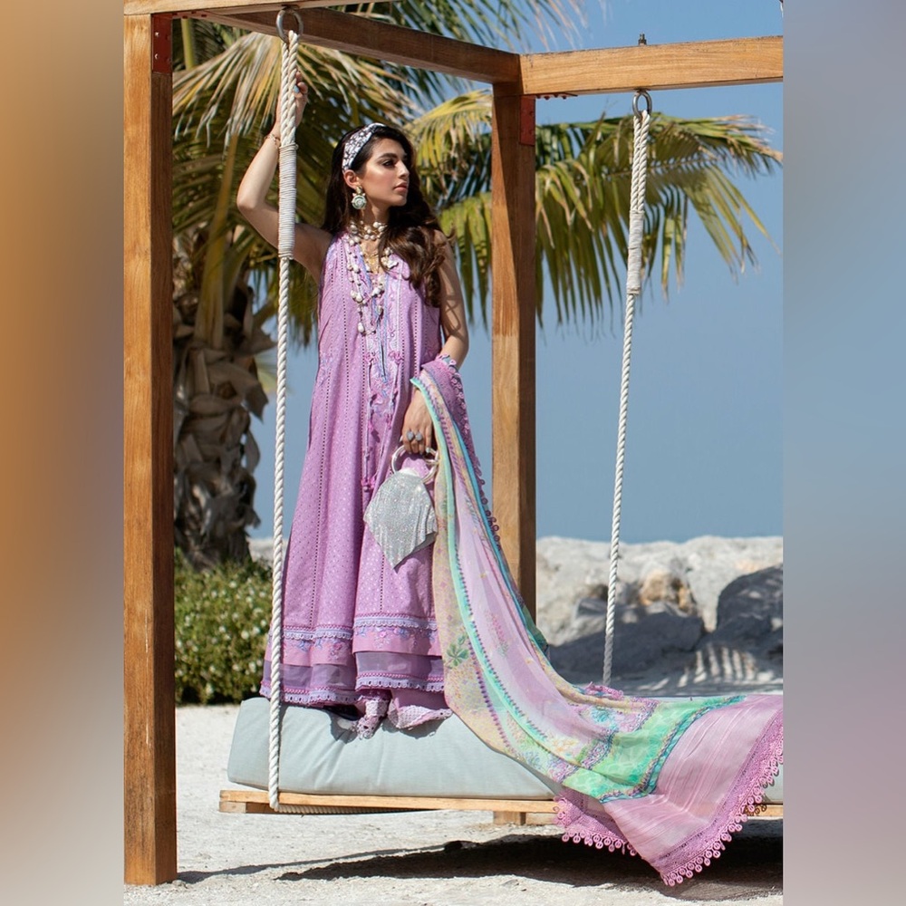 Farah Talib Aziz | Size L | Embroidered Anarkali + Matching Pants + Dupatta - Picture 6 of 7